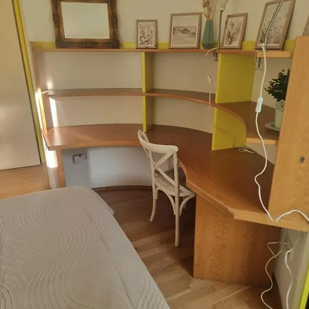 Appartement Zentrales, Ruhiges Idyll Mit Flair Düsseldorf