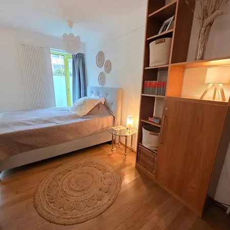 Zentrales, Ruhiges Idyll Mit Flair Düsseldorf