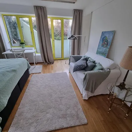 Zentrales, Ruhiges Idyll Mit Flair *