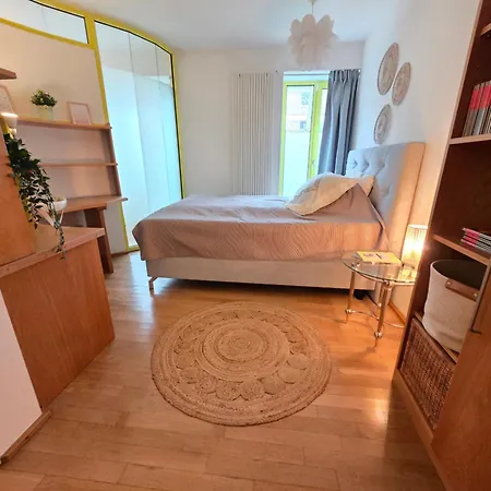Apartament Zentrales, Ruhiges Idyll Mit Flair Düsseldorf
