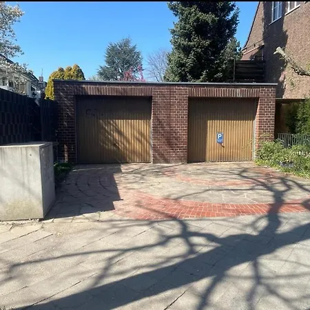 Zentrales, Ruhiges Idyll Mit Flair Düsseldorf