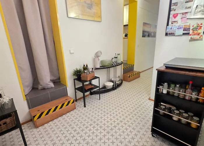 Zentrales, Ruhiges Idyll Mit Flair * Dusseldorf