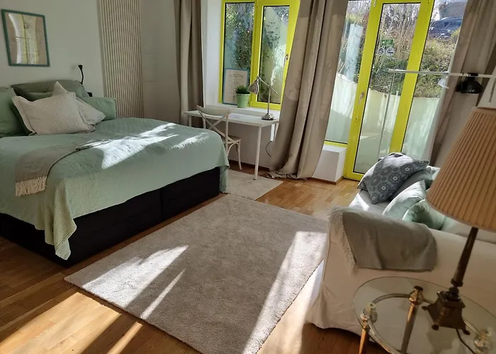 Zentrales, Ruhiges Idyll Mit Flair * Düsseldorf