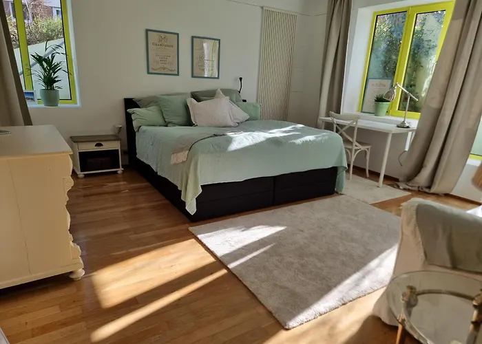 Zentrales, Ruhiges Idyll Mit Flair * Düsseldorf