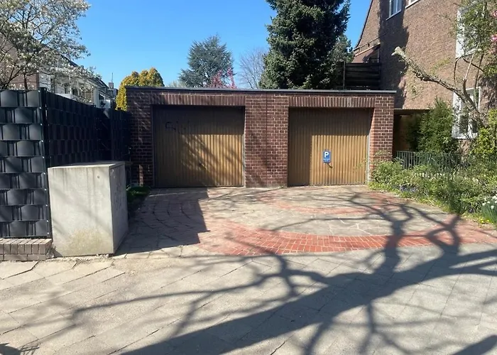 Zentrales, Ruhiges Idyll Mit Flair Düsseldorf